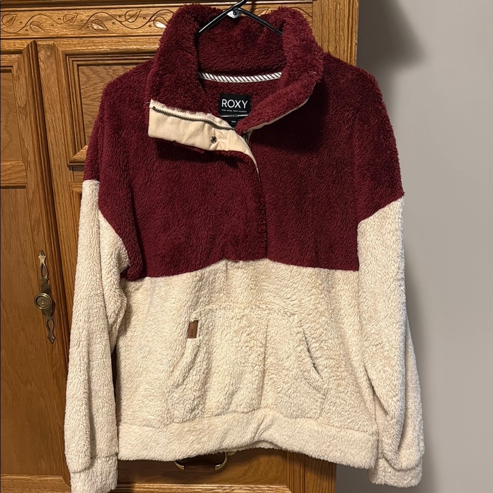 Roxy Maroon and Beige Fleece Pullover